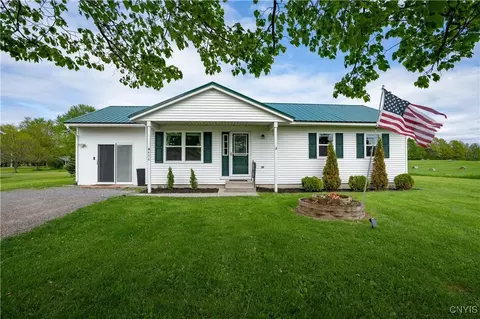 436 Centre St, Cape Vincent, NY 13618