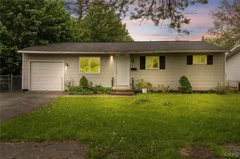 203 William St, Minoa, NY 13116