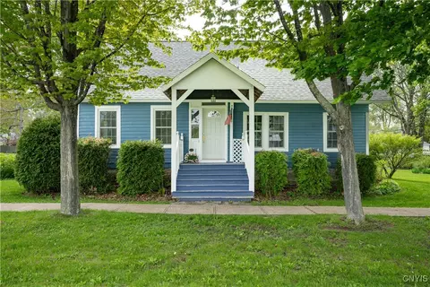 485 E Joseph St, Cape Vincent, NY 13618
