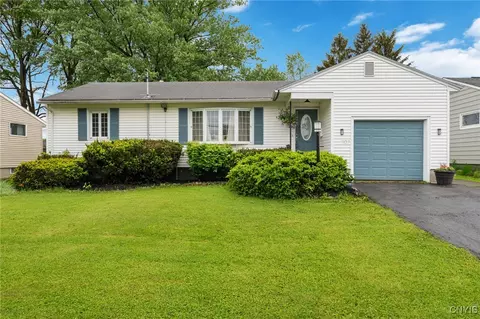 707 Hanover Ave, Salina, NY 13088