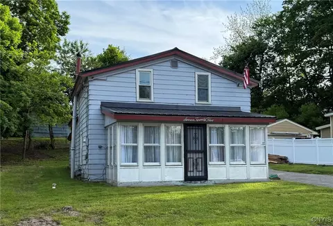 725 Emery St, Fulton, NY 13069