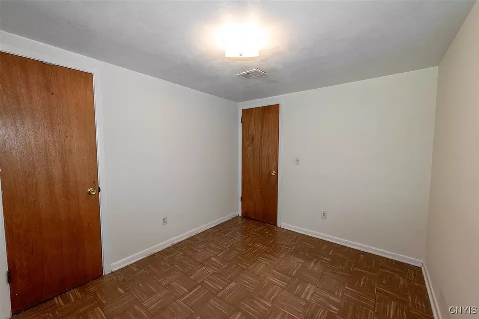 Bedroom - 219 Longmeadow Dr, Syracuse, NY 13205 photo 11 of 14
