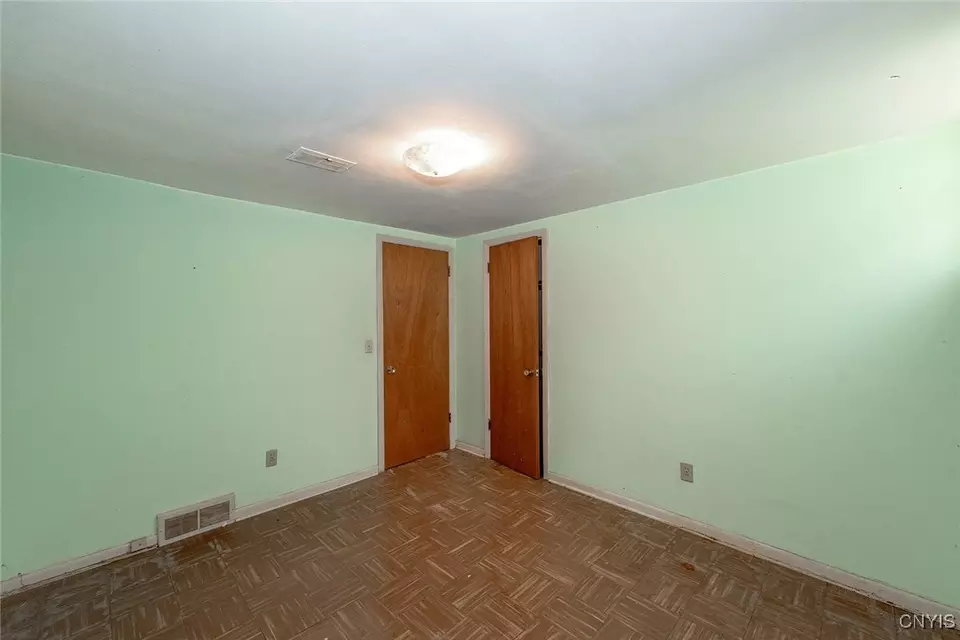 Bedroom - 219 Longmeadow Dr, Syracuse, NY 13205 photo 14 of 14