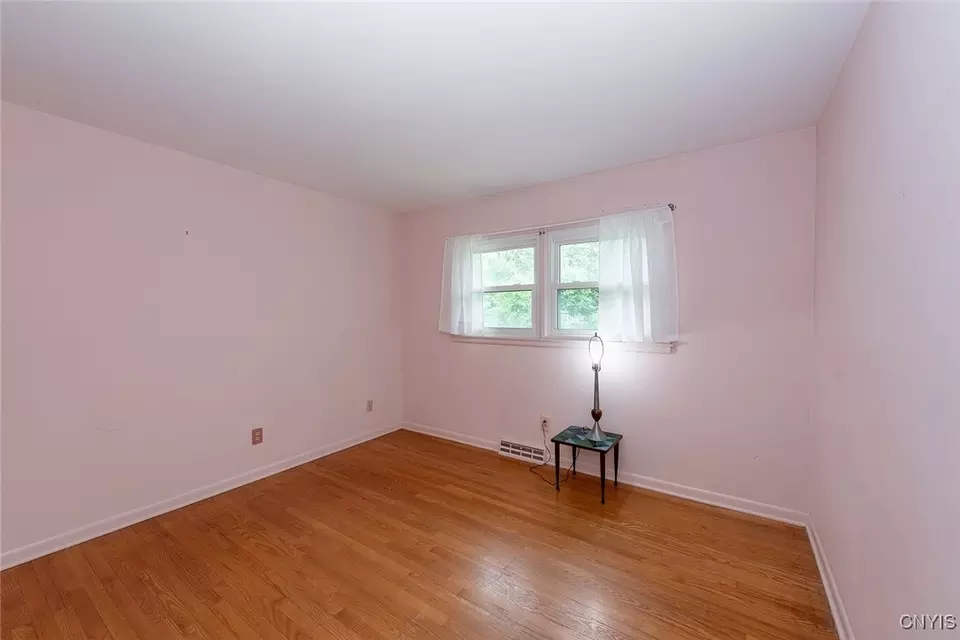 Bedroom - 219 Longmeadow Dr, Syracuse, NY 13205 photo 7 of 14