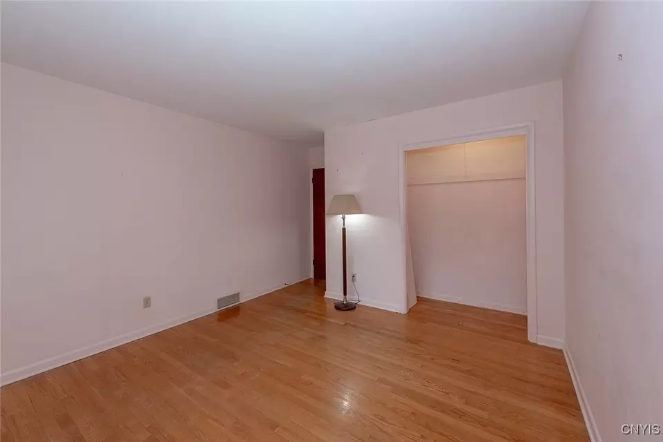Bedroom - 219 Longmeadow Dr, Syracuse, NY 13205 photo 9 of 14