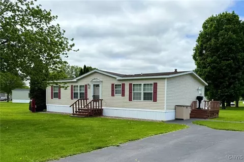 25 Noble Ln, Rome, NY 13440