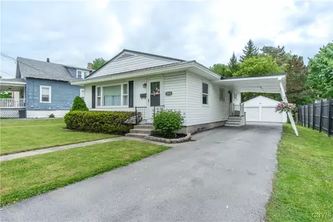 1039 Holcomb St, Watertown, NY 13601