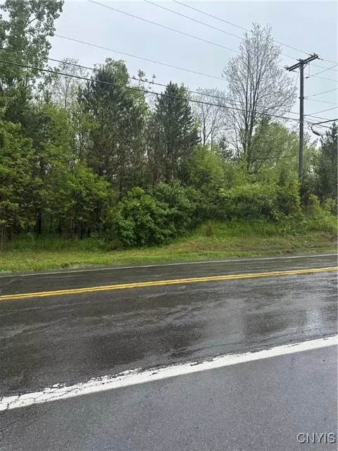 20 State St, Sennett, NY 13021