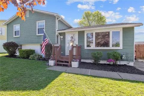 14 Kennedy Ave, Oswego, NY 13126