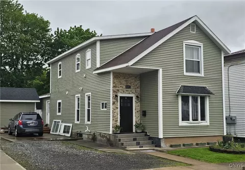 1202 Mary St, Utica, NY 13501