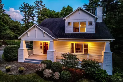 2076 Wright Rd, Cazenovia, NY 13035