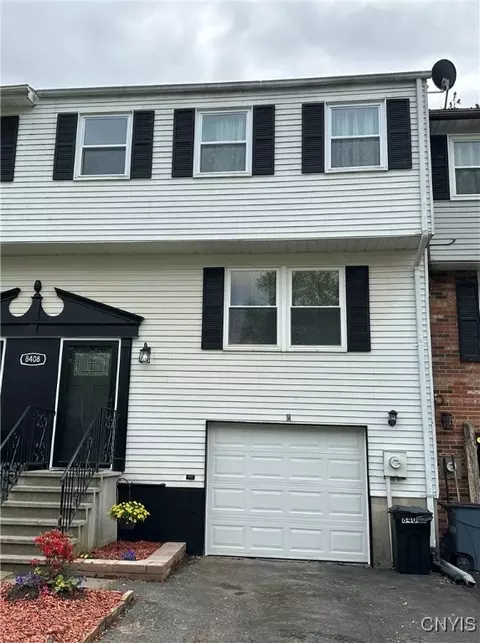 8408 Shallowcreek Rd # A, Liverpool, NY 13090