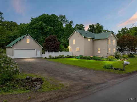 4100 Water St, Annsville, NY 13471