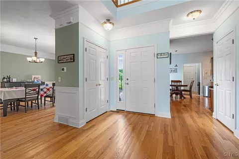 201 Falling Brk, Fayetteville, NY 13066 photo 6