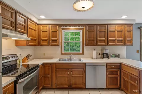 8974 Fenner Rd, Lysander, NY 13027 photo 9