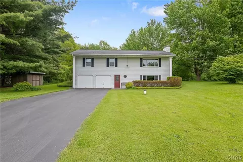 8974 Fenner Rd, Lysander, NY 13027
