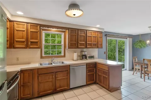8974 Fenner Rd, Lysander, NY 13027 photo 8
