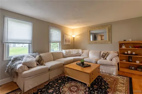 8401 Quadrant Ln, Baldwinsville, NY 13027 photo 23