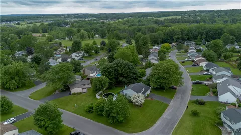 8401 Quadrant Ln, Baldwinsville, NY 13027 photo 38