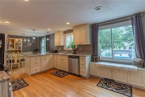 8401 Quadrant Ln, Baldwinsville, NY 13027 photo 7