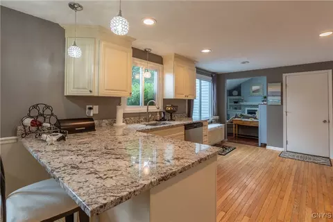 8401 Quadrant Ln, Baldwinsville, NY 13027 photo 5