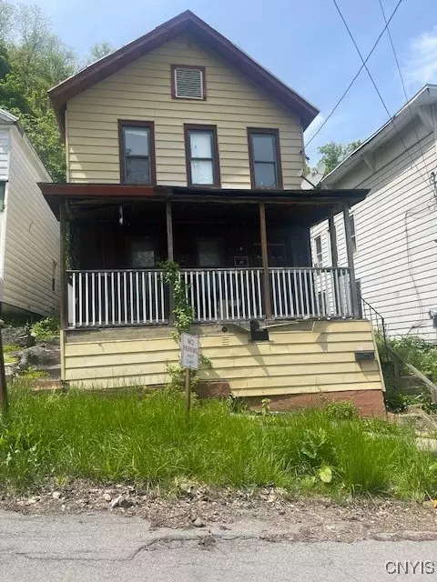 24 King St, Little Falls, NY 13365