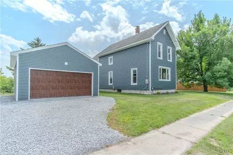 8766 N Main St, Le Ray, NY 13637
