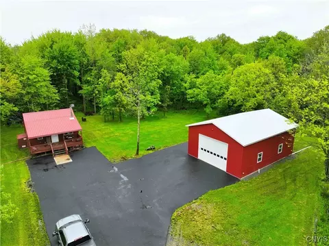 9727 Hall Rd, Somerset, NY 14012