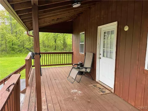 Exterior - 9727 Hall Rd, Somerset, NY 14012 photo 6 of 12
