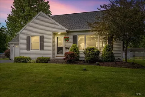 105 Lawdon St, Syracuse, NY 13212