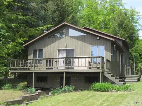 114 N Shore Dr, Amboy, NY 13316