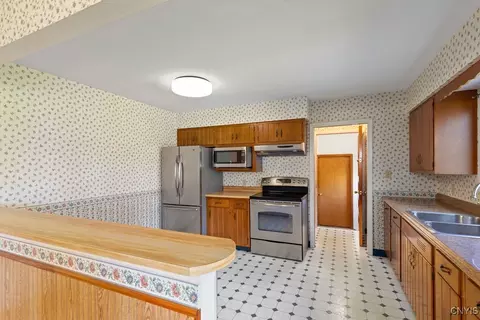 299 Sharp Rd, Granby, NY 13069 photo 6