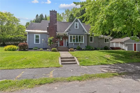 1607 Stolp Ave, Syracuse, NY 13207