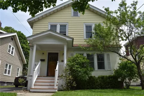 227 Mosley Dr, Syracuse, NY 13206