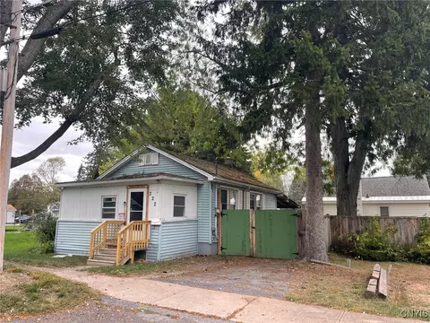 222 Boston St, Oneida, NY 13421