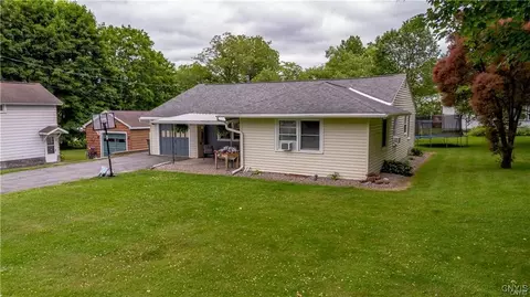 7 Bakeman St, Fulton, NY 13069