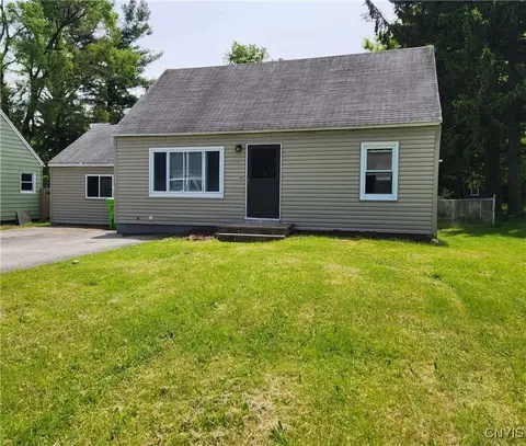 116 Kendall Dr E, East Syracuse, NY 13057