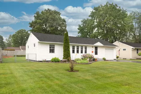118 Lawdon St, Syracuse, NY 13212