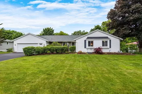 4922 Tenterden Dr, Onondaga, NY 13215