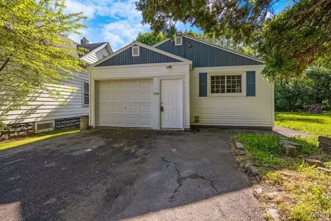 109 Wilkie Pl, Syracuse, NY 13203
