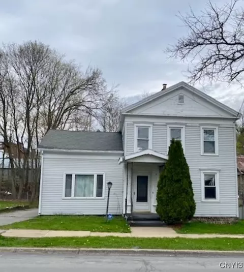 3 Genesee St, New Berlin, NY 13411