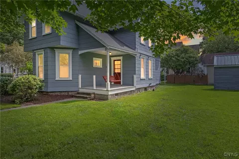 8 North St, Marcellus, NY 13108