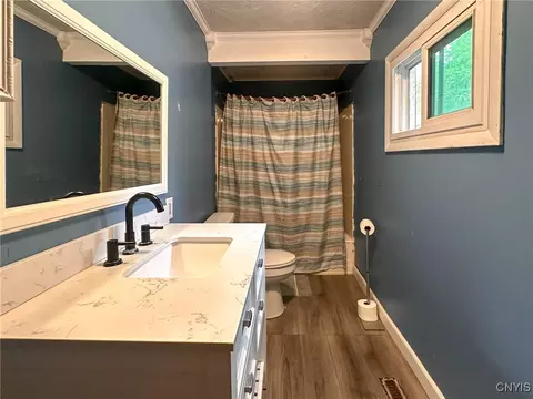 Bath - 5276 Oneida St, Oneida, NY 13421 photo 2 of 2