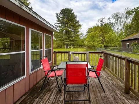 Exterior - 5276 Oneida St, Oneida, NY 13421 photo 7 of 10