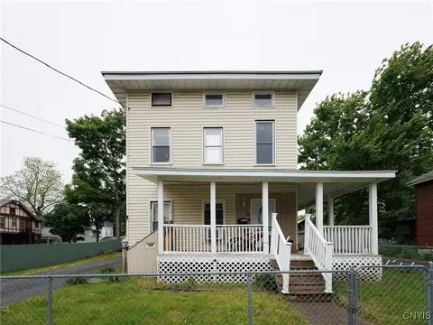 416 Gotham St, Watertown, NY 13601