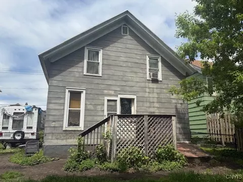 Exterior - 322 Eastern Ave, Herkimer, NY 13350 photo 2 of 3