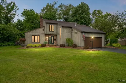 105 Bayberry Ct, Rome, NY 13440