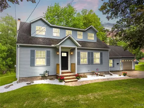 316 East Ave, Minoa, NY 13116