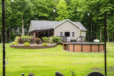 39 Ivens Rd, Pulaski, NY 13142
