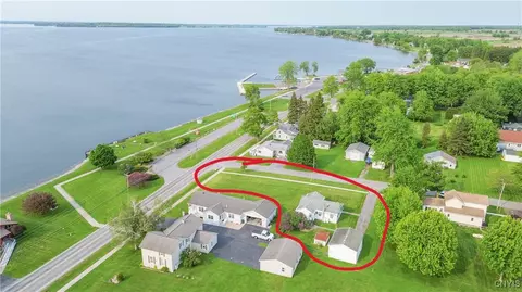 149 Centre St, Cape Vincent, NY 13618